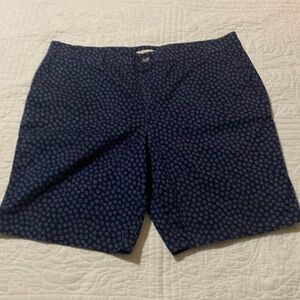 Men’s casual shorts size 36 9”length